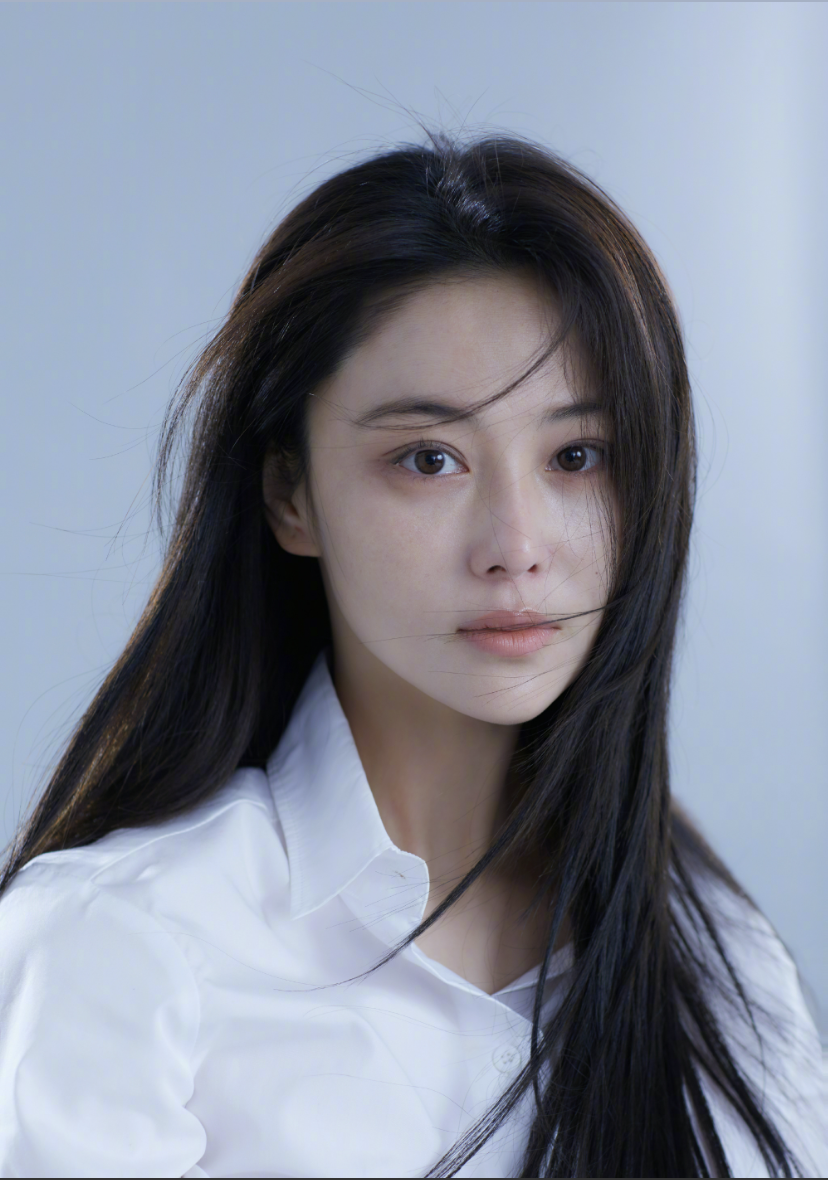 据公开资料:张馨予,1987年3月28日出生于中国江苏省昆山市,中国内地女