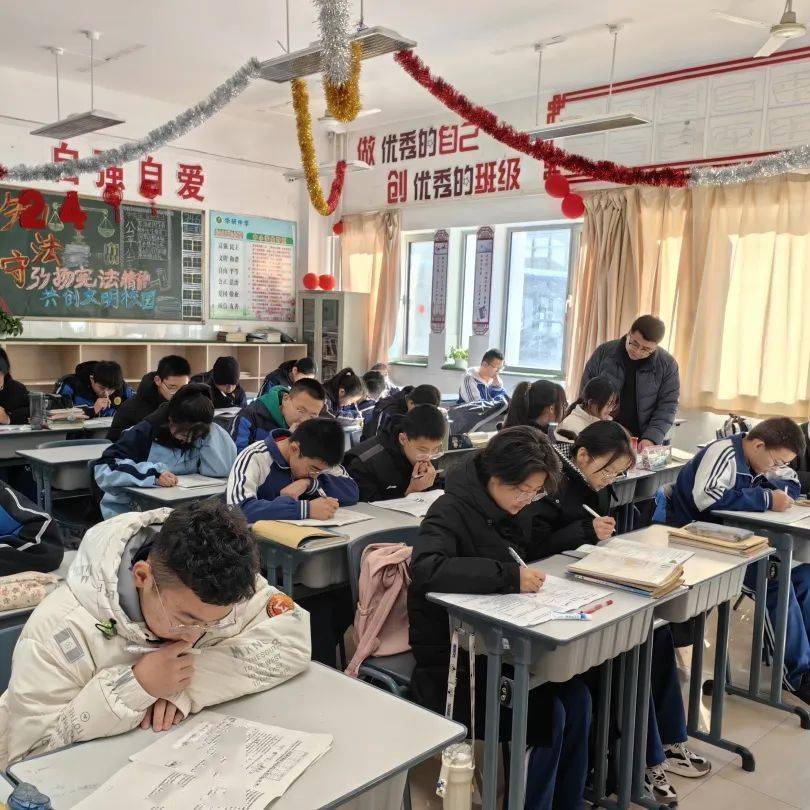 【双减寒假托管篇】东胜区华研中学:助力寒假生活 不负众望所"托"