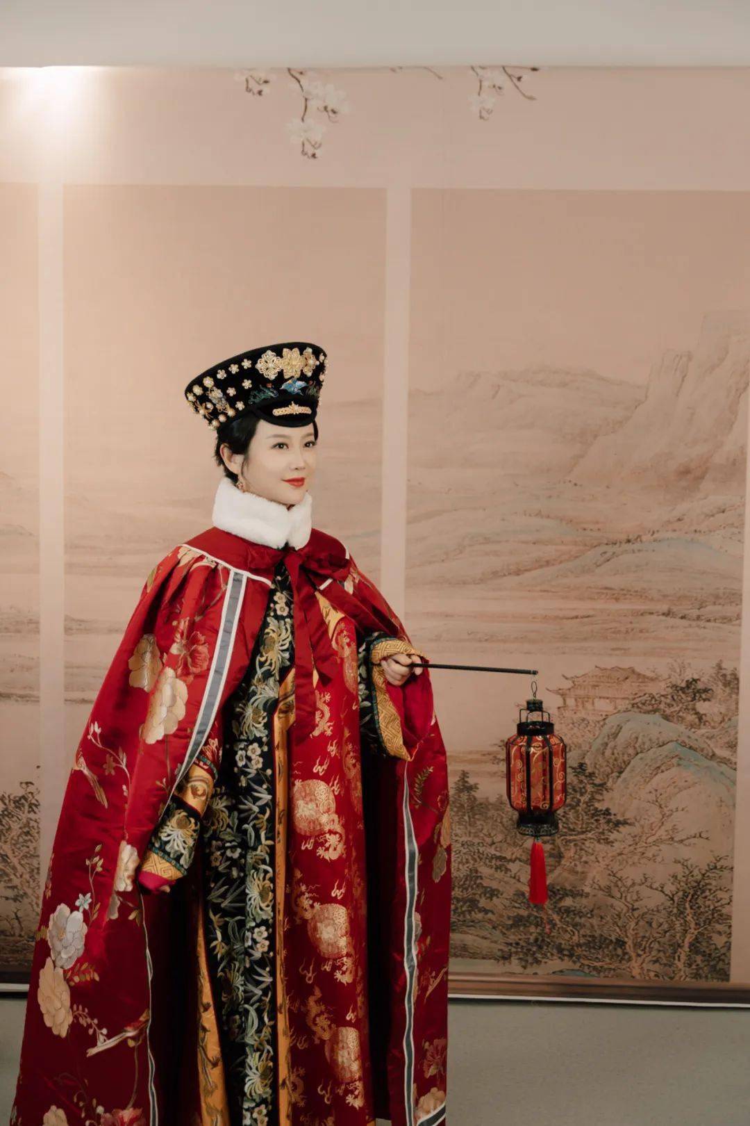 艾诚主持中华婚庆展 新婚古装带你穿越_北京展览馆_传统_摄影