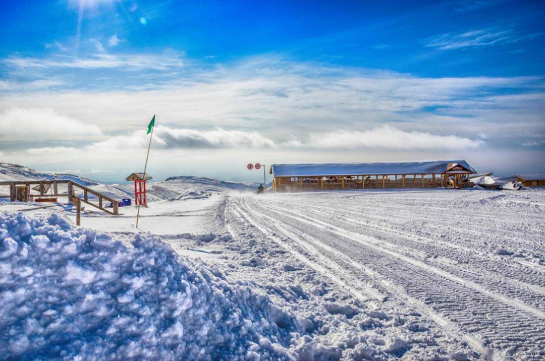 小海坨山滑雪场图片