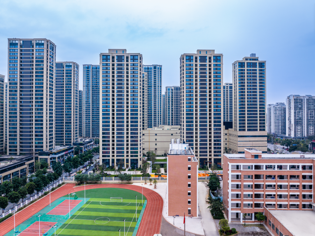 柳州销冠盘又交房了,给业主送上龙年"贺岁礼"_绿城_杨柳郡_华园