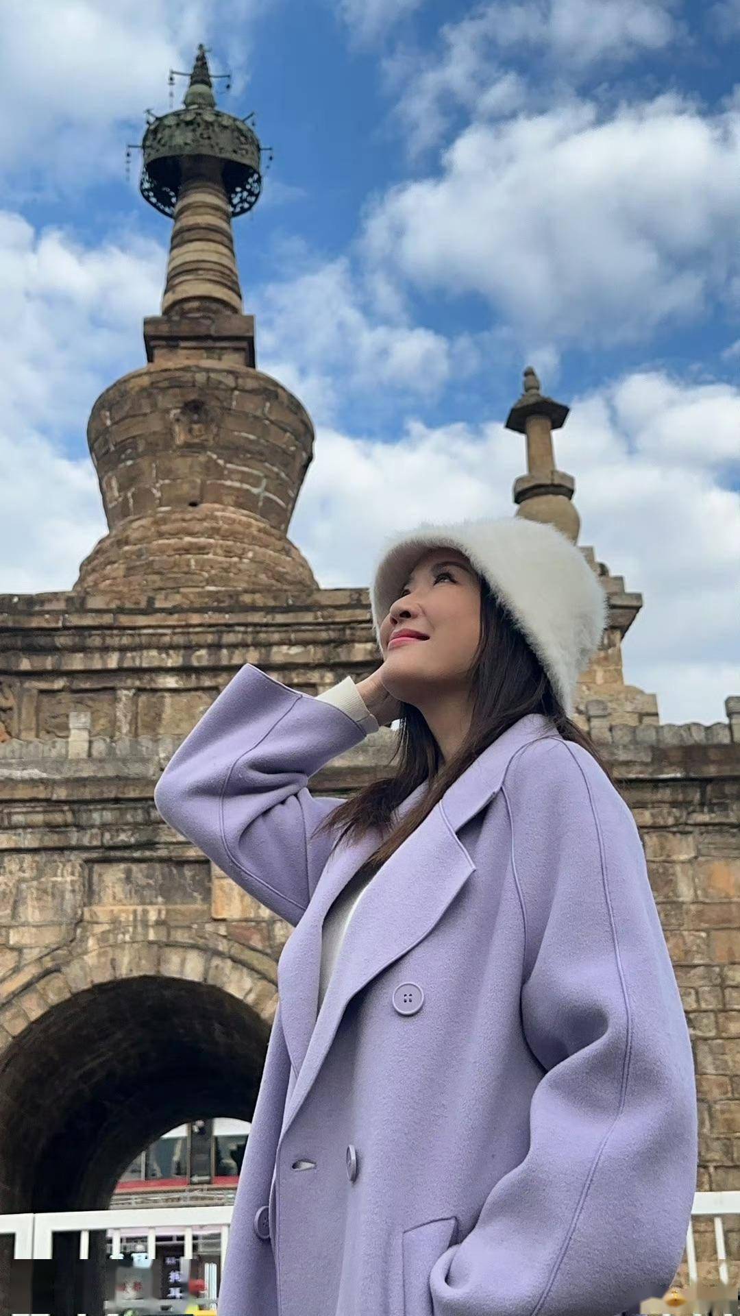 指撞脸tvb视后,十几岁遭人下药失身,至今未婚_张文慈_万绮雯_演艺事业
