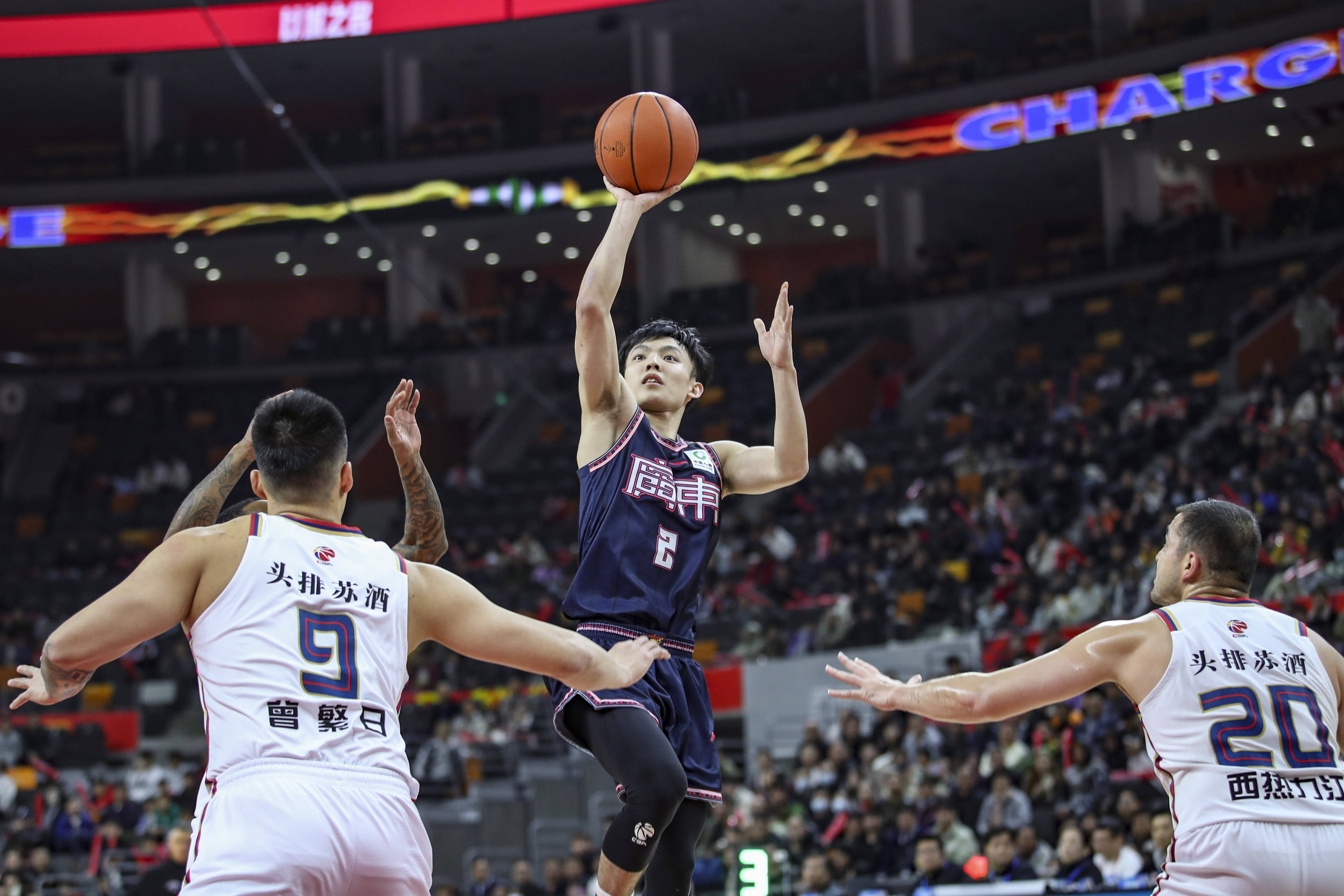 cba综合 | 北控连胜 广东轻取南京_比赛_广厦队_比分