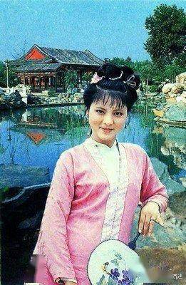 《红楼梦》赏析 李嬷嬷吃了糖蒸酥酪还大发忘年妒