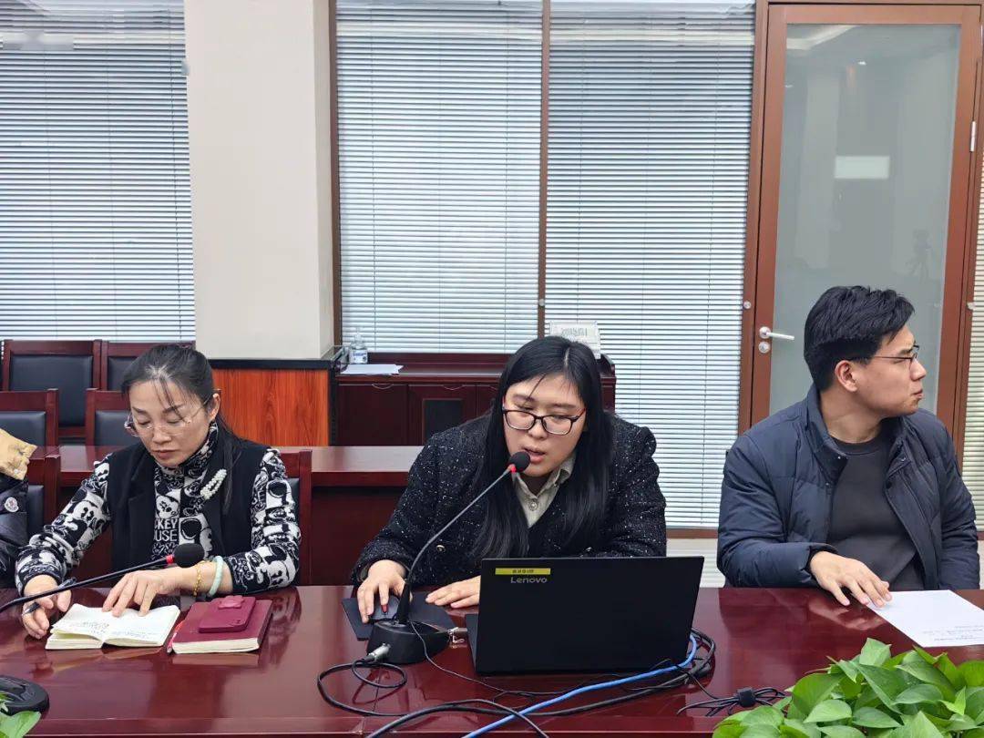 近日,济南三中首届优秀青年教师培训班两场讲座展示活动相继开展,孙乔