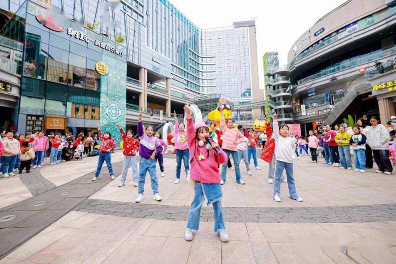 百人快闪活动在观澜湖震撼上演_文旅_龙华区_表演