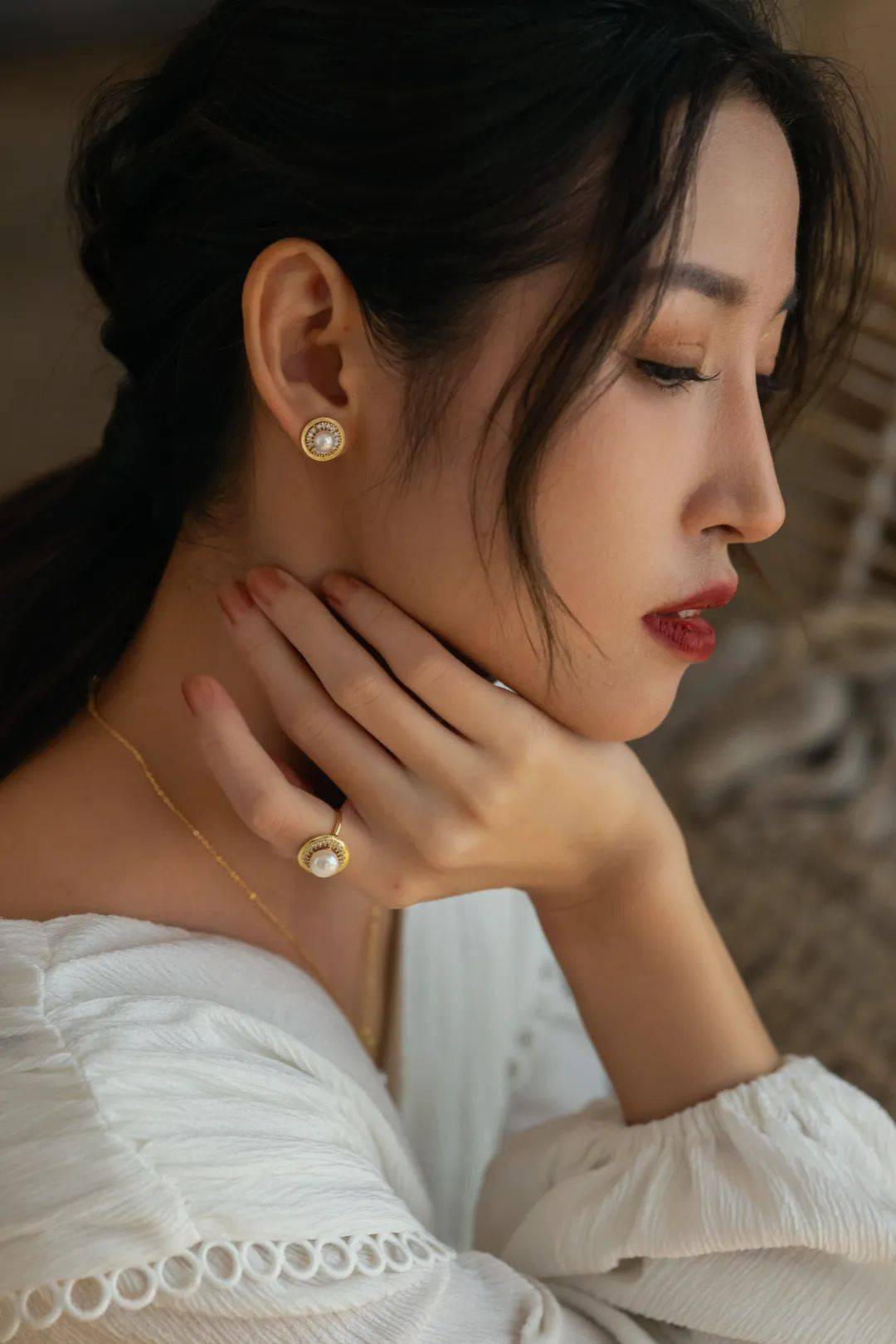 过年戴这几套珍珠首饰,漂亮不止一点点_山茶花_设计_价格