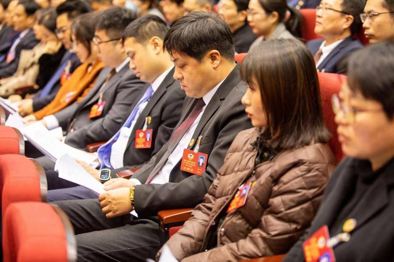 中国人民政治协商会议第十届岱山县委员会第三次会议胜利闭幕_县政协