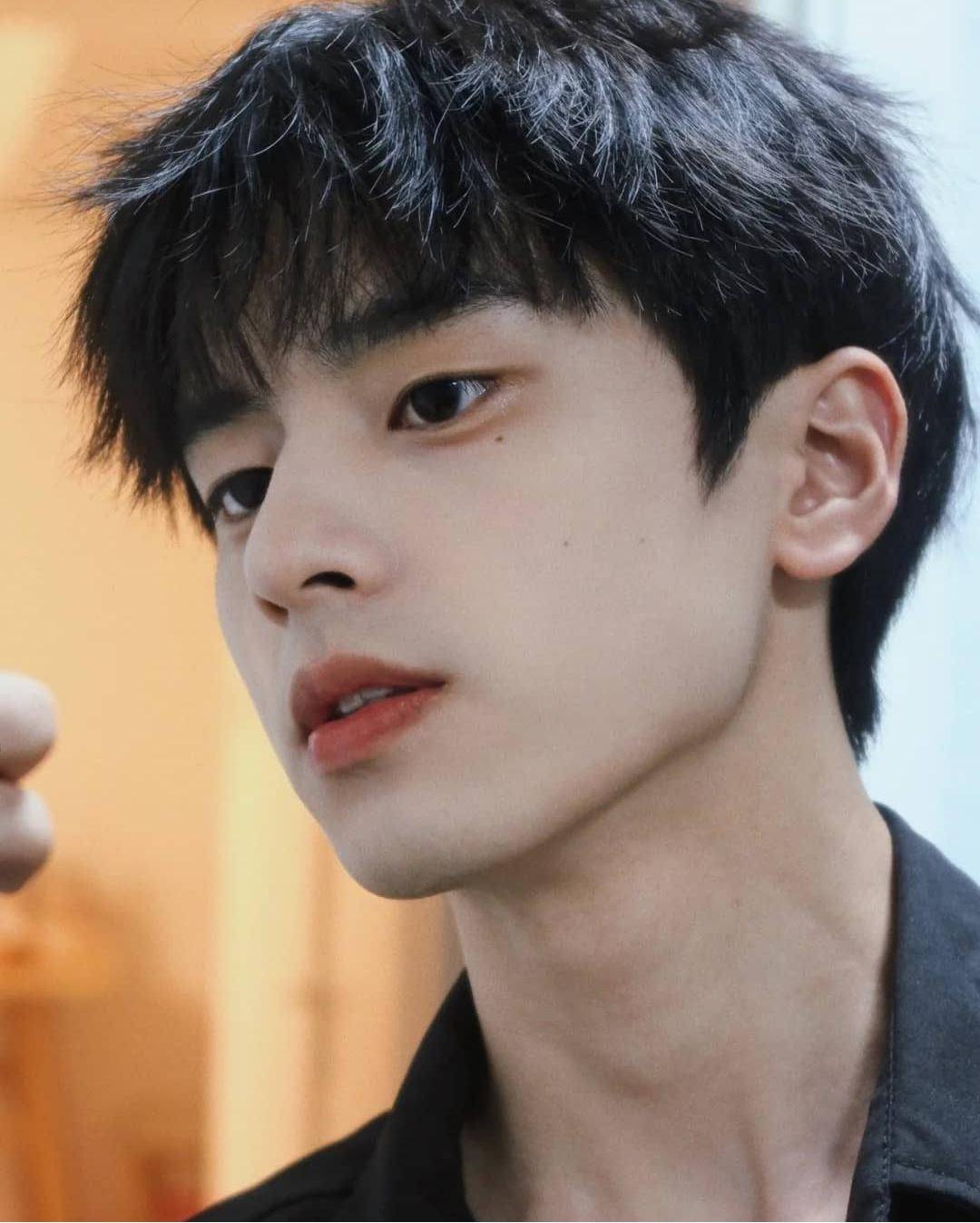 少年感男发._中国_发型_形象