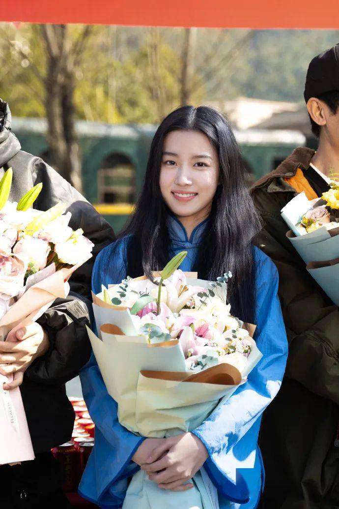 郑爽有钱不还?白敬亭运气被蹭了?马苏送黑粉入狱?张佳宁屈楚萧合约?