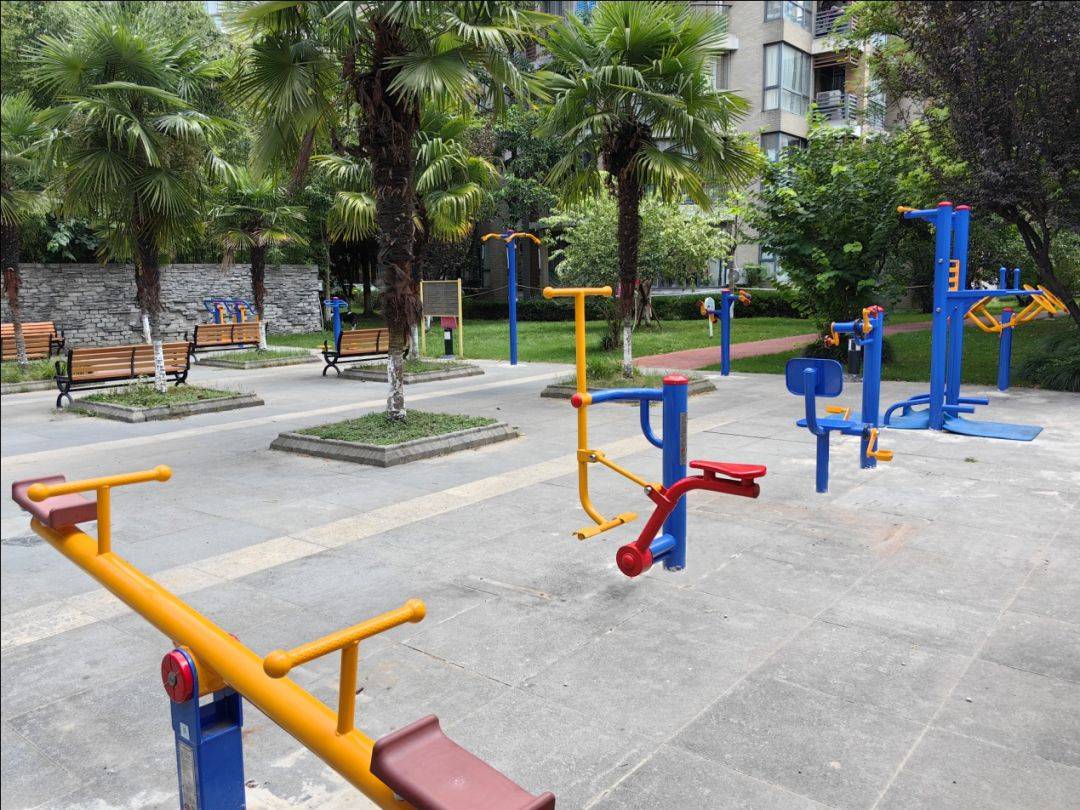 设施升级!普陀这个小区有了"家门口"的健身天地