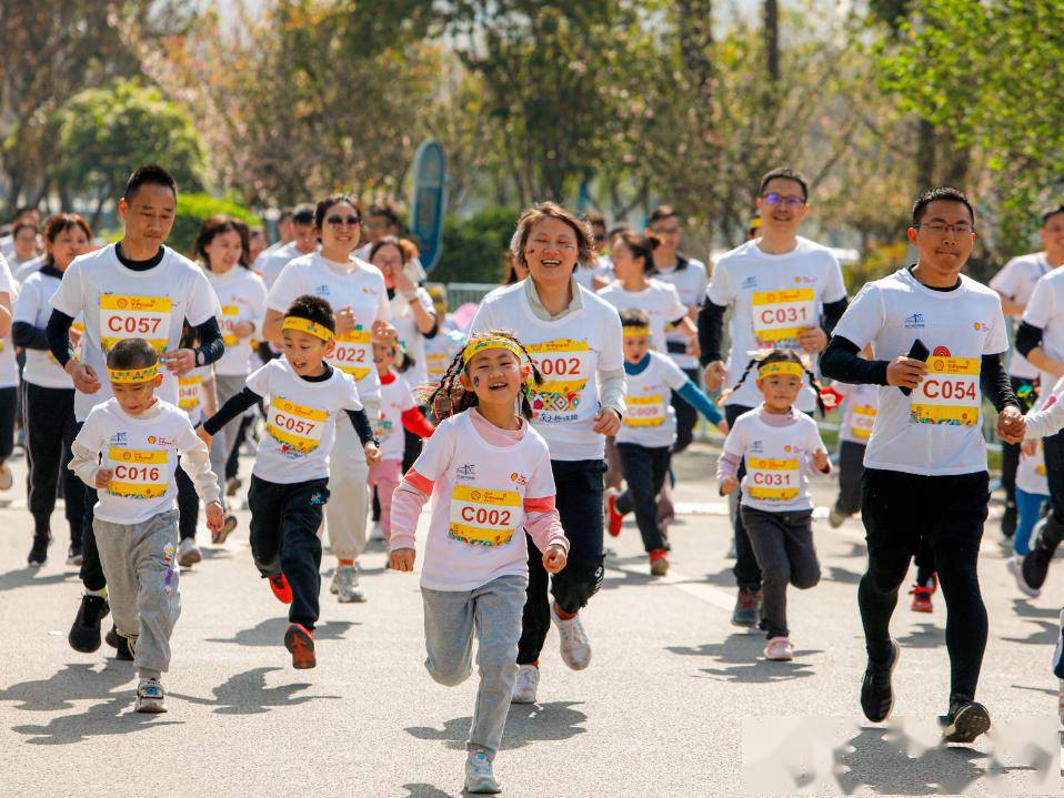 2024武汉马拉松家佳康亲子趣味跑报名启动_活动_家庭_赛事