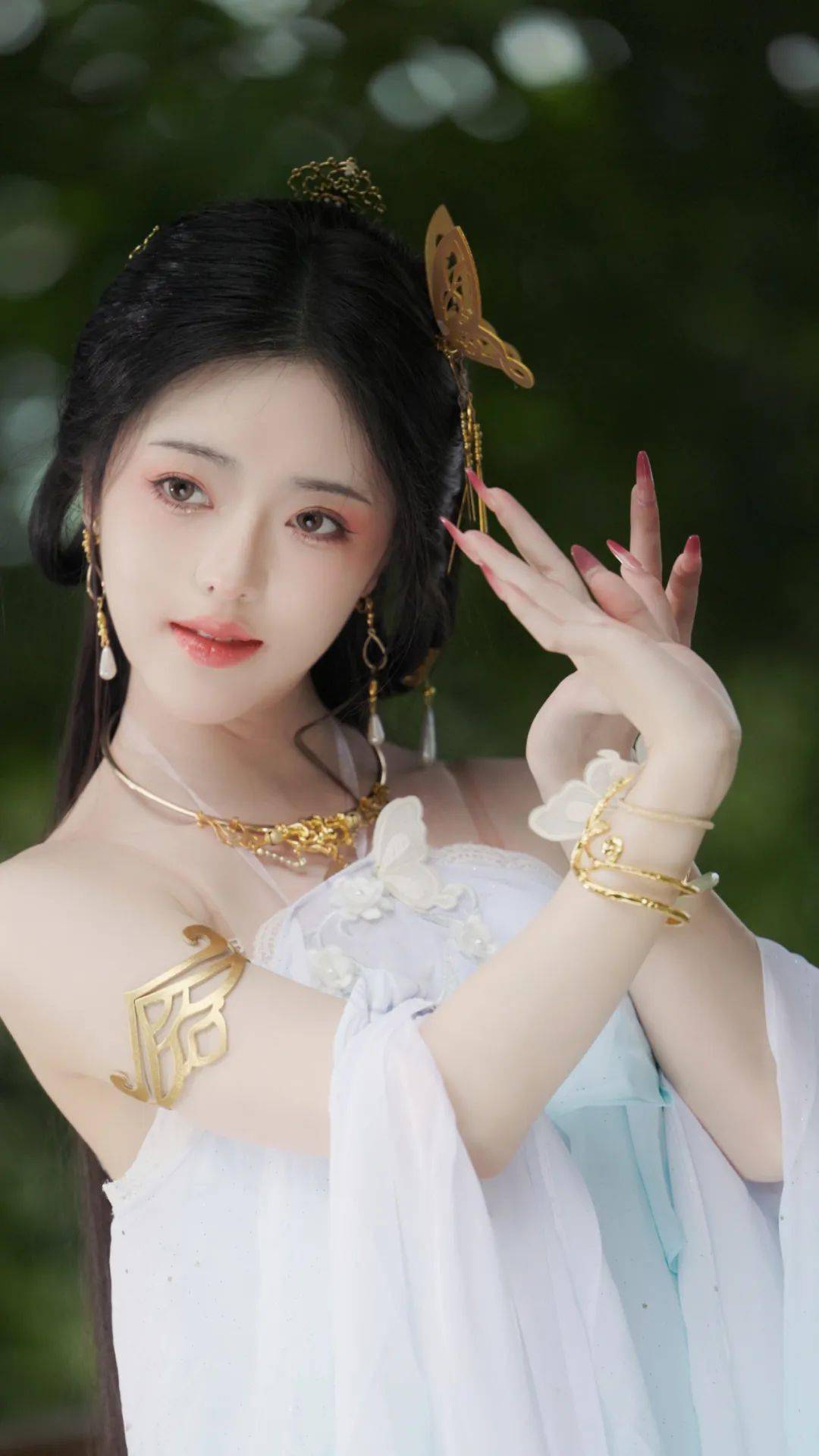 67cosplay丨逆水寒素问,大概这就是很多人喜欢这个温柔似水的师妹吧