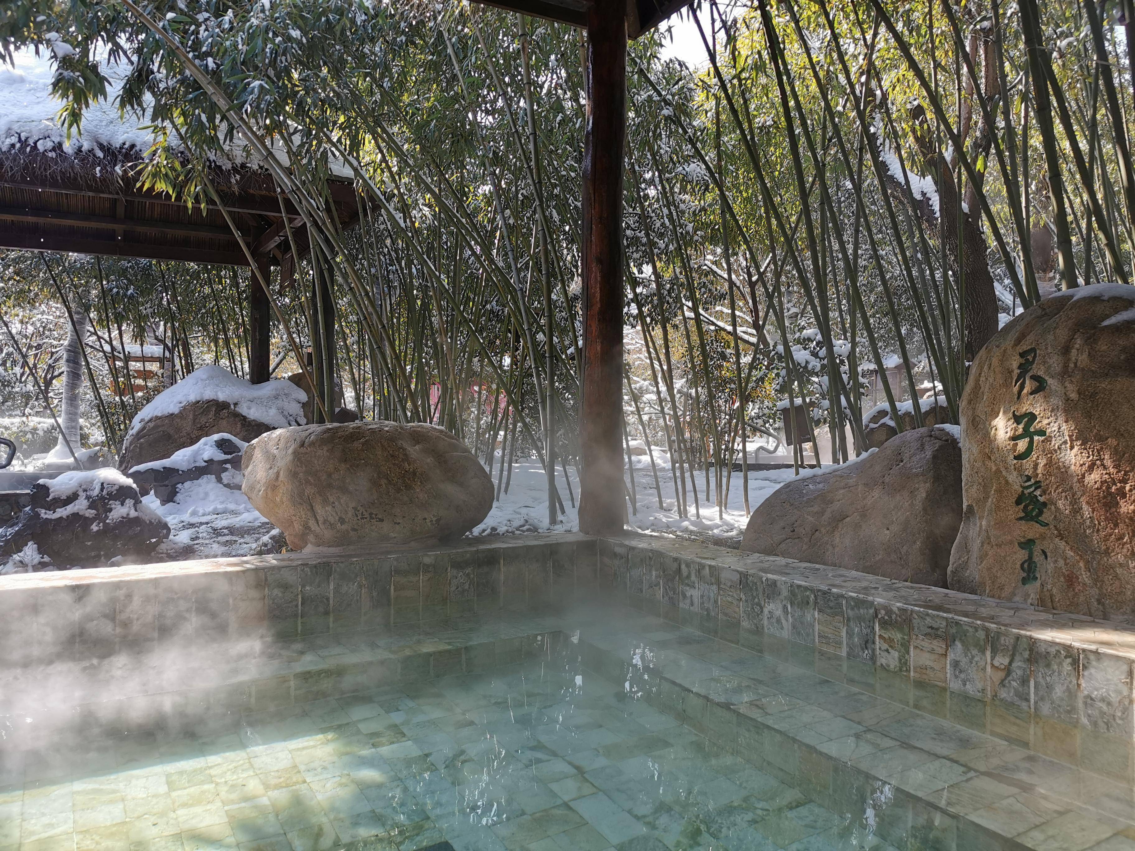 临沂河东:雪后景区美如画