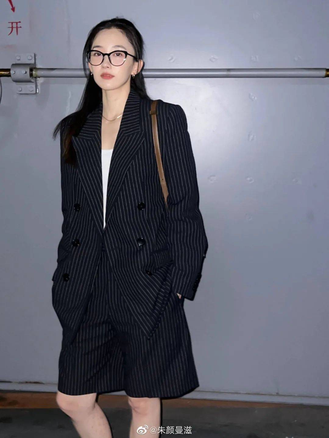 造型_朱颜_曼滋