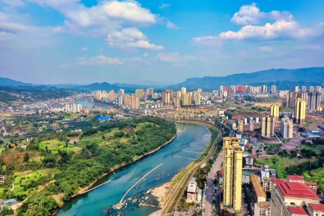 【聚焦】为"诗与远方"增辉添彩_旅游_赤水市_资源