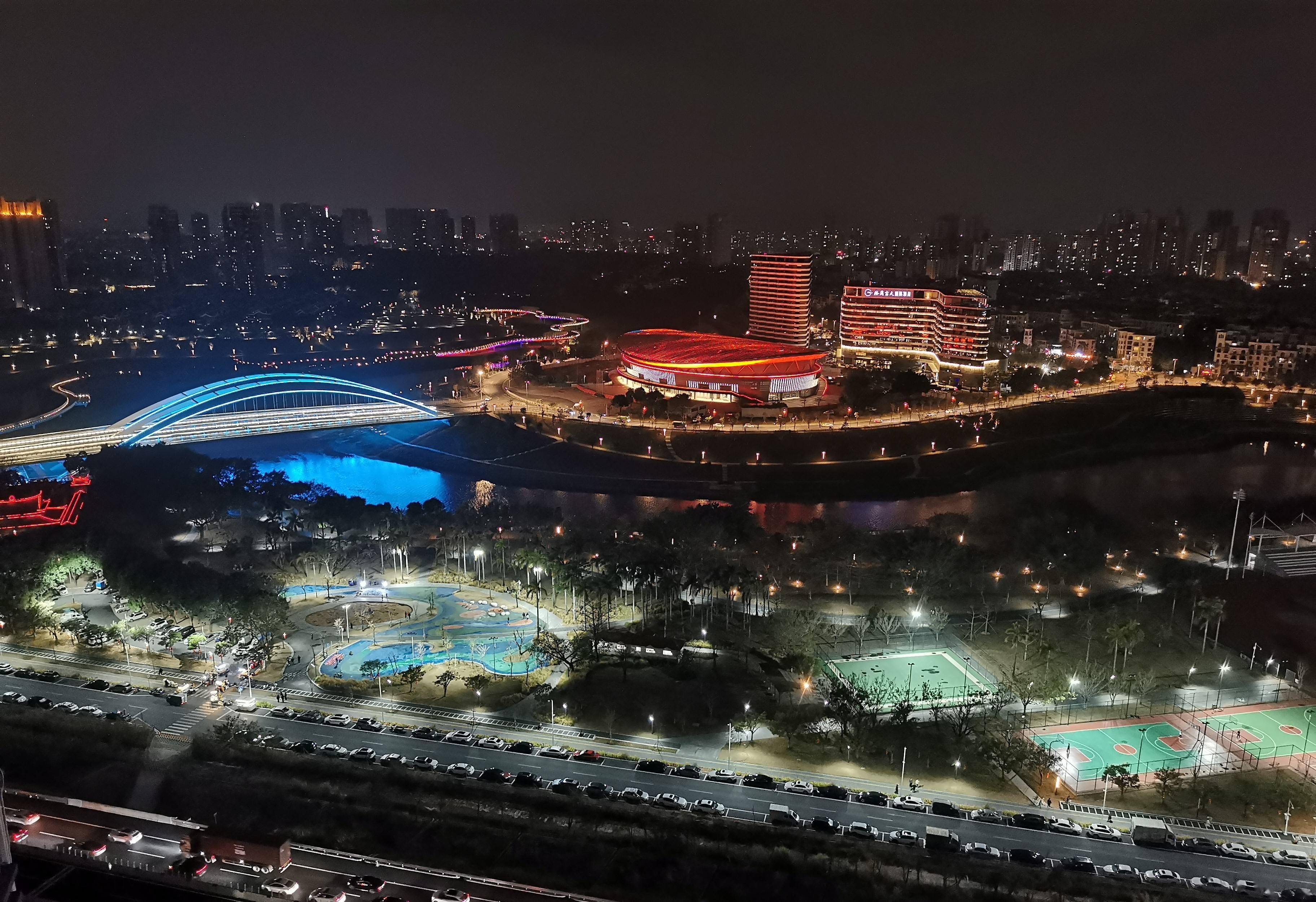 夜景上新!惠阳体育会展中心建筑灯光改造升级完成_区域_南方