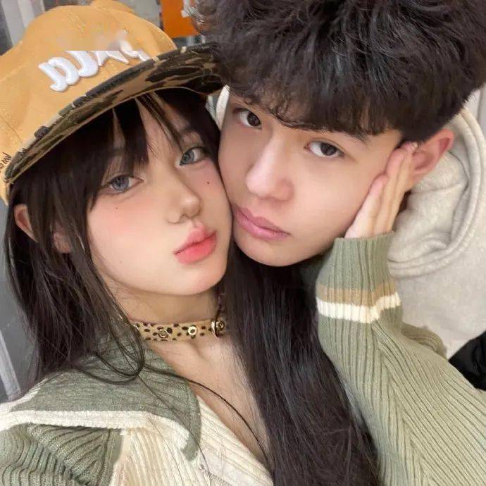 情侣头像丨人最大的修养,是知人不评人._沉默_侵权