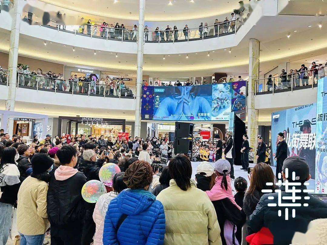 大连各商场春节营业时间调整!_活动_大年_市民