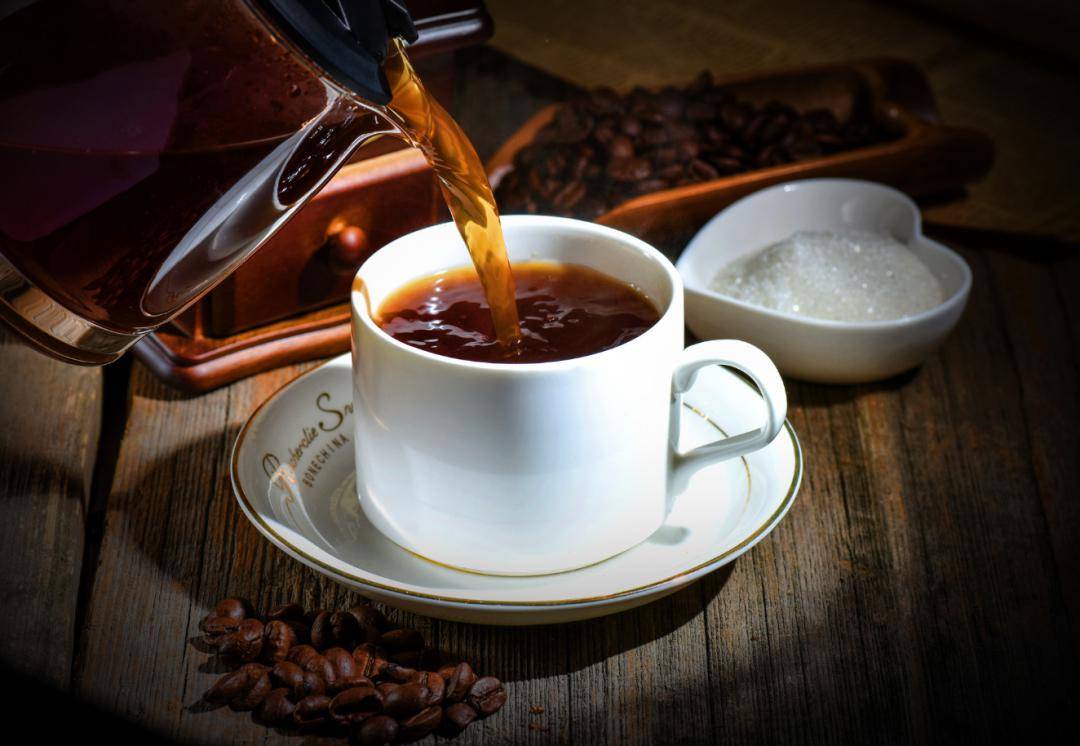 浓茶,咖啡,蜂蜜解酒?别瞎忙和了,真相可能伤肝!_代谢_酒精_伤害