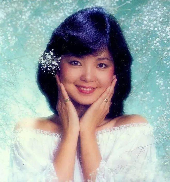 50岁追星,人生后半场依旧青春无敌_邓丽君_陈佳_演出