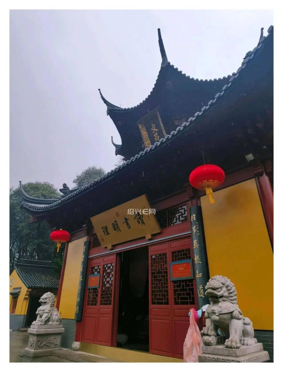 【图说】烟雨中的炉峰禅寺_摄影_宝宝