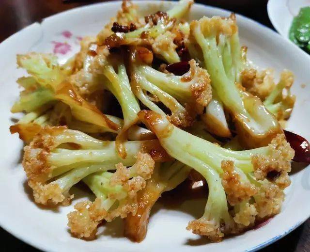 每100克菜花膳食纖維含量2