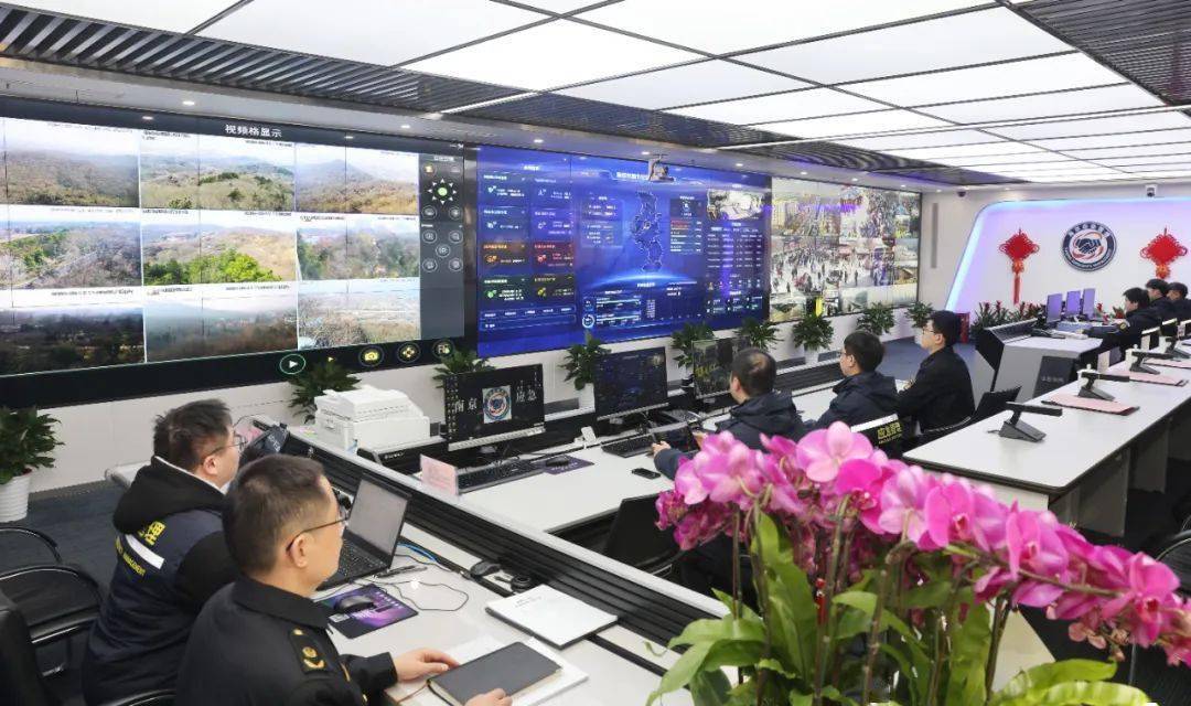 陈之常听取了市公安局,交通运输局,文旅局,消防救援支队和江北新区