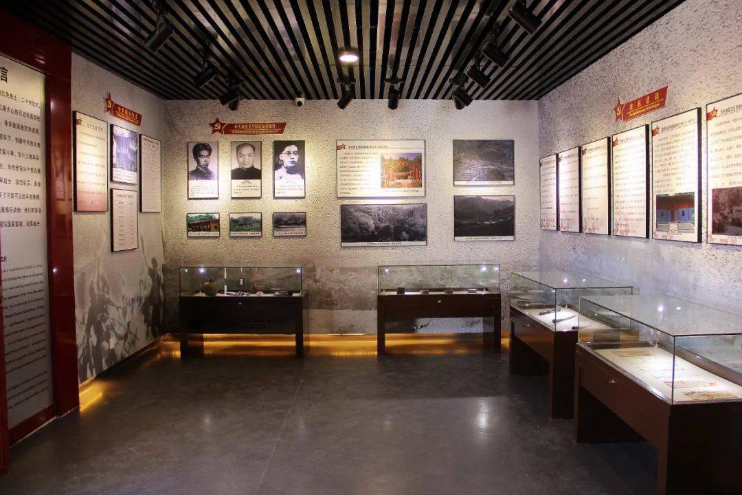 早上,离开城固,来到位于洋县的华阳古镇,参与"迎新春·过大年·品味