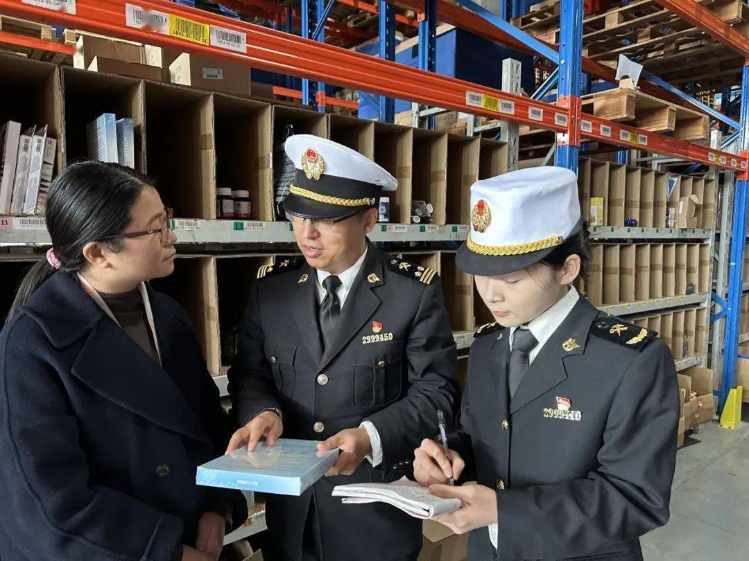 【新春走基层】海关助力"洋年货"搭上"跨境电商"快车