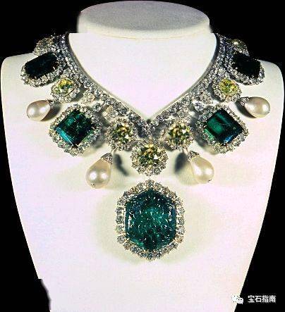 皇室|"伊朗玫瑰"farah pahlavi:传奇的伊朗珠宝女王