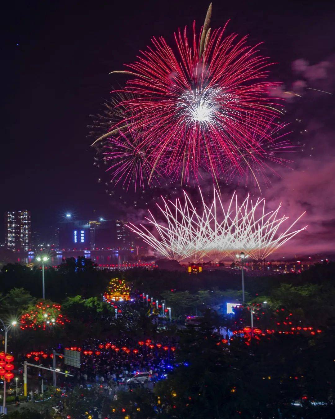 阳江烟花炸头图片