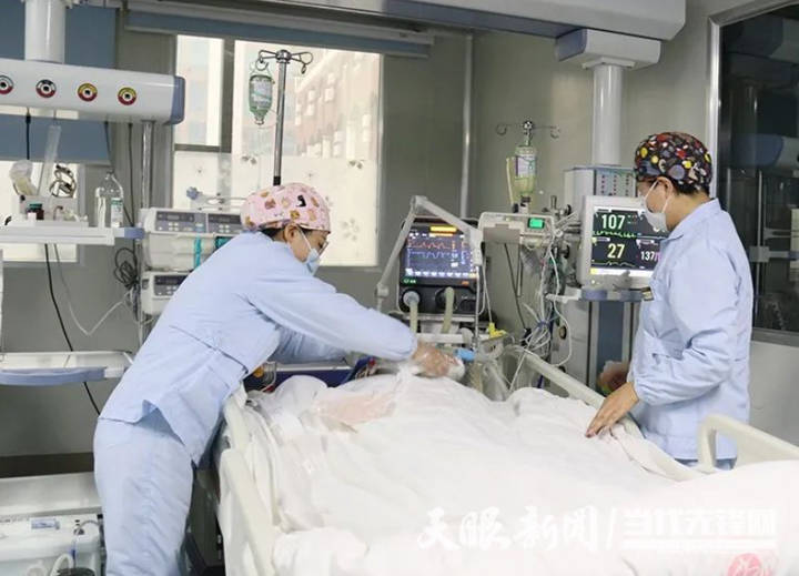 春节"我"在岗|绥阳县中医医院医务工作者:坚守岗位 守护生命_患者