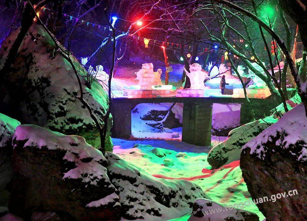镜头下的玉华宫冰雕展