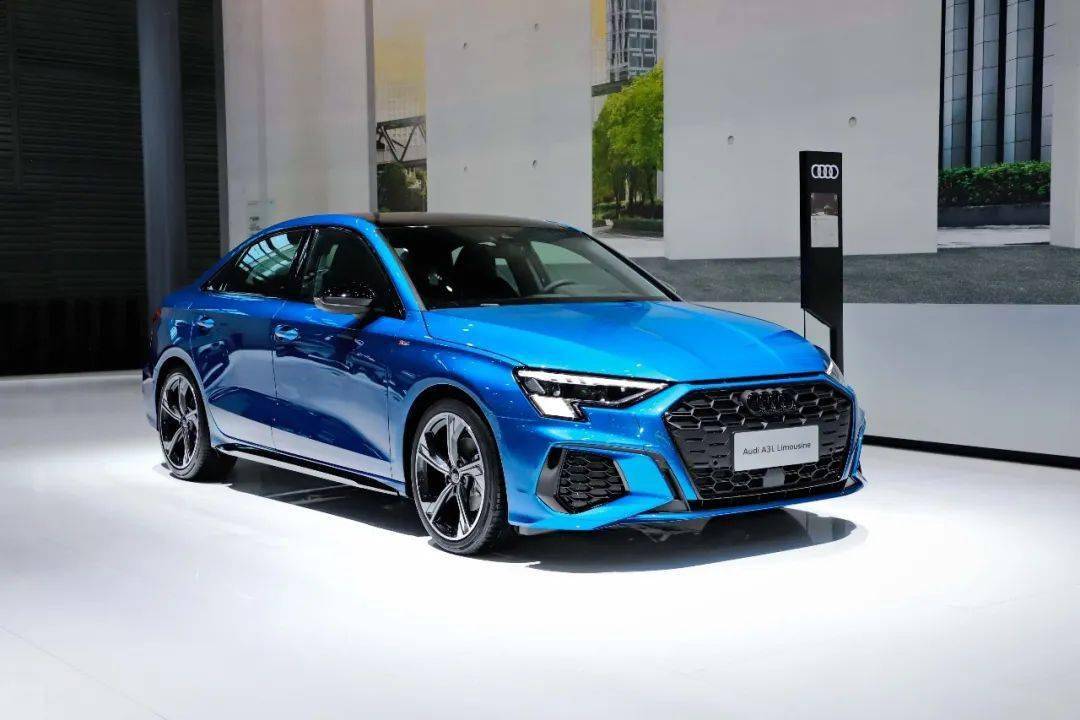 14万就能买bba运动轿车,操控没的说,但买前要知道这点!