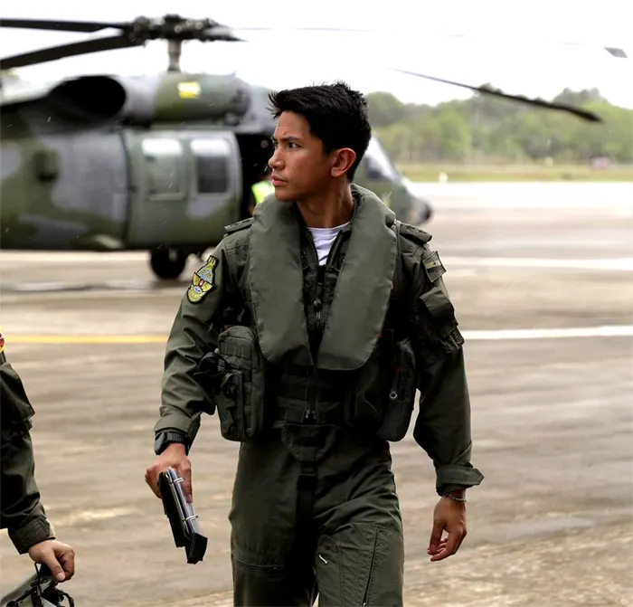 亚洲最帅王子,为娶平民女孩,大办10天世纪婚礼_马丁_文莱_阿妮莎