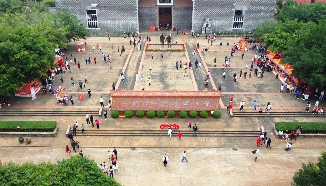 村内打造的茂德公大观园是国家aaa级旅游景区园内的手作博物馆既有以