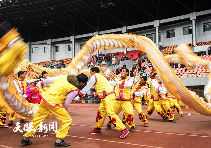 贵州寻龙 | 盘州舞龙:32个动作耍出龙的精气神_活动_天眼_故事