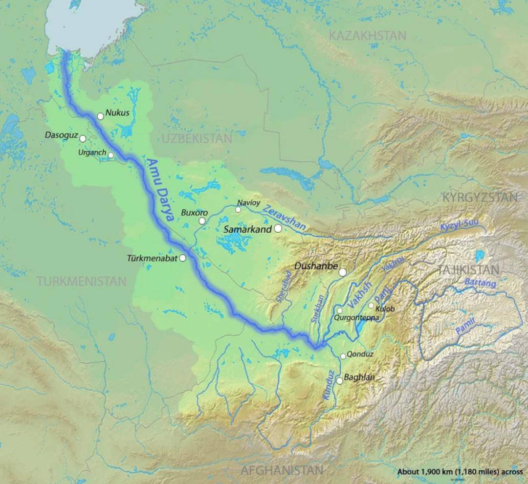 阿姆河作为中亚地区最长的内流河,全长约2500公里,跨越了塔吉克斯坦
