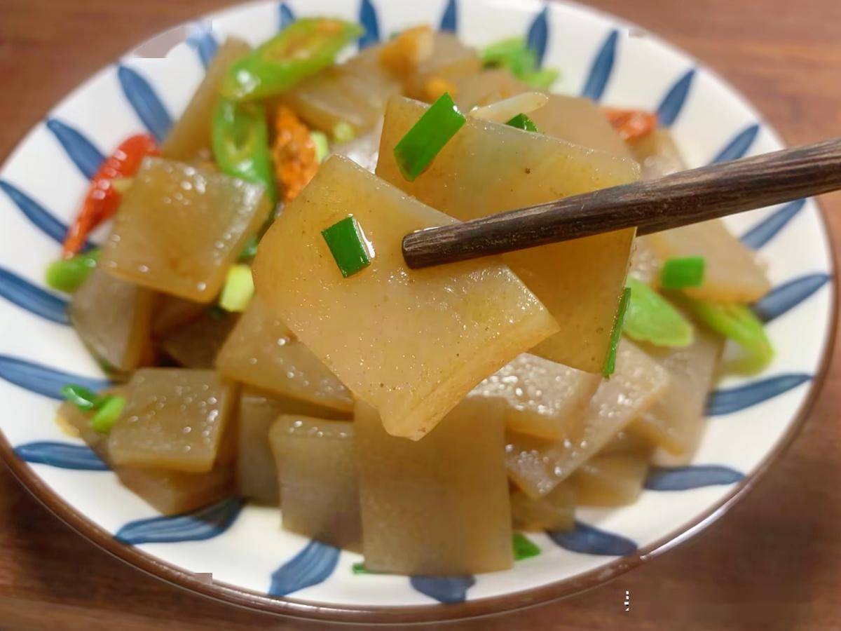 "吃一斤它等于吃10只鸡",一降血脂,二降血糖,三降胆固醇_魔芋_香葱