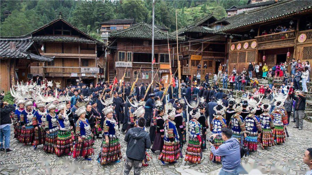 贵州少数民族别样风俗上大分……