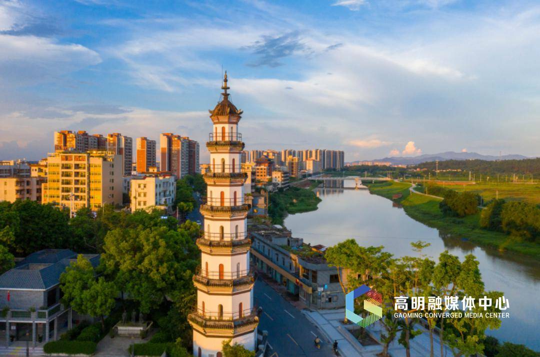 贾玲电影《热辣滚烫》在高明取景!快来打卡同款机位_明城_广场_场景