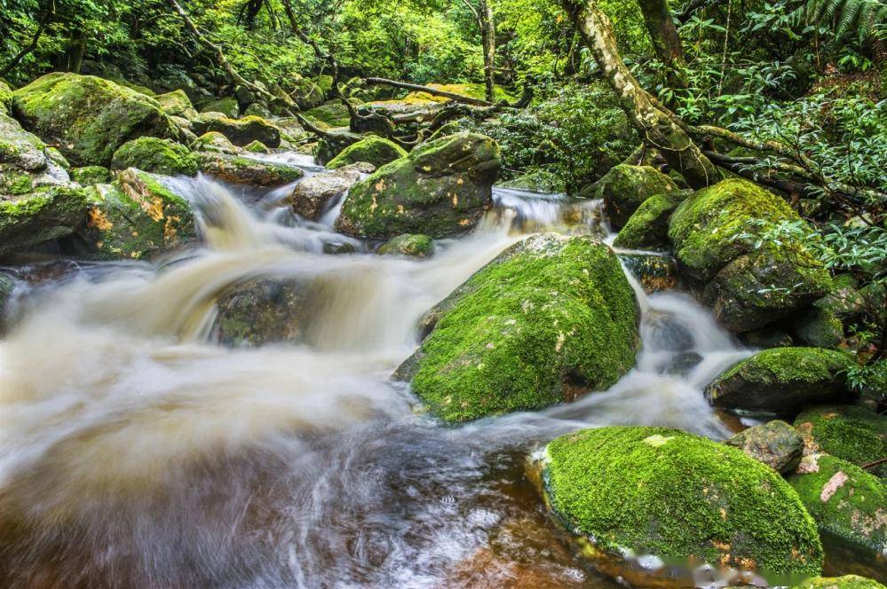 假期余额不足,抓紧时间去这些地方→_地址_信息_中国