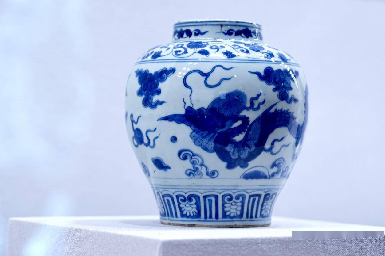 大年初六,从海水龙纹打开"青花世界"|博物馆里过大年