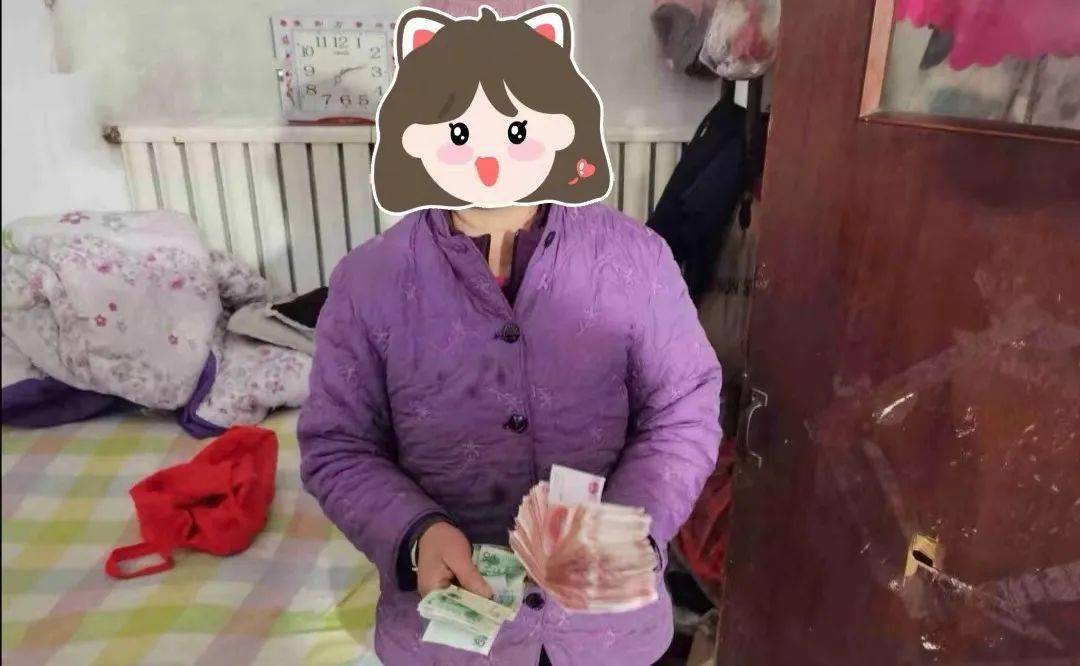 2"警察同志,我老父亲走失了,80多岁了,这大过年的真急死人了!