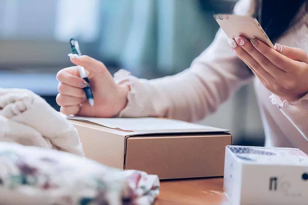 事实上,根据2021年的相关数据显示,超过70%的本科生毕业起薪只有3000