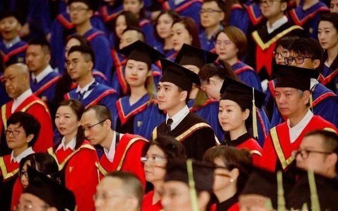 中国学生经过大学学习后,批判性思维和学术技能均出现