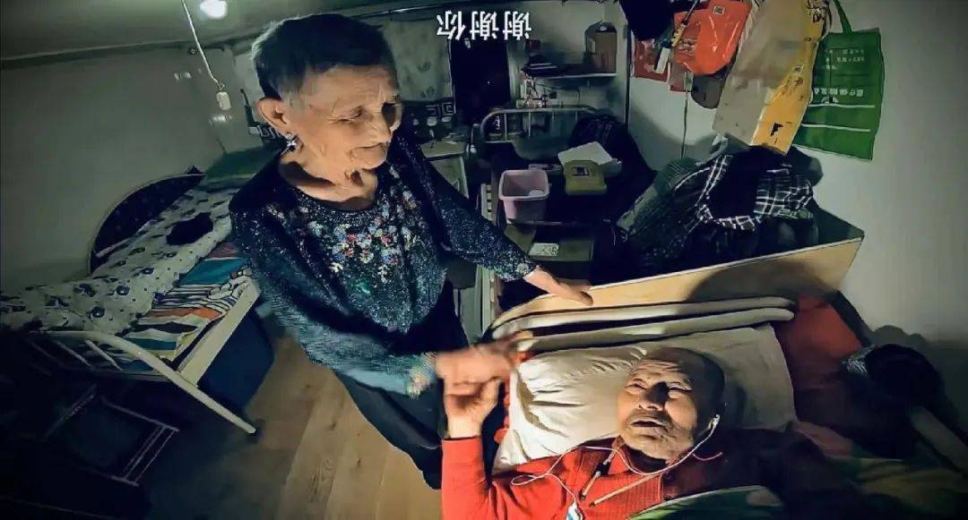 这一段看得我拍手叫好,「桂花」的敢爱敢恨不是对她子女的一种有力
