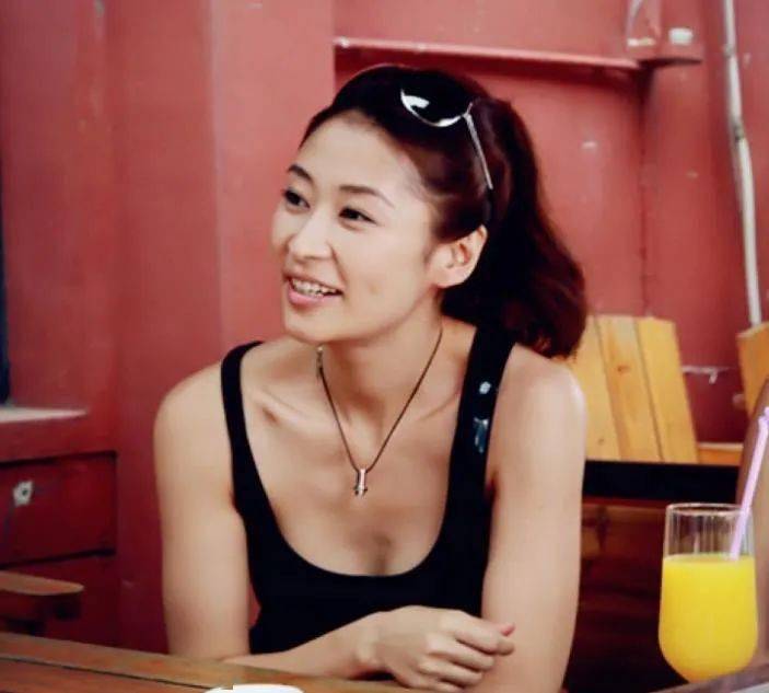 《厨子戏子痞子》中的老板娘,《老炮儿》中的灯罩儿媳妇,《杀生》中的