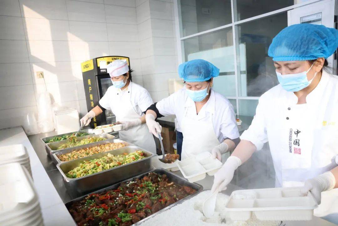 24日28日,伊宁开往乌鲁木齐的k9760次和霍尔果斯开往乌鲁木齐的k9790